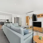 T2-sun&waves Apartment